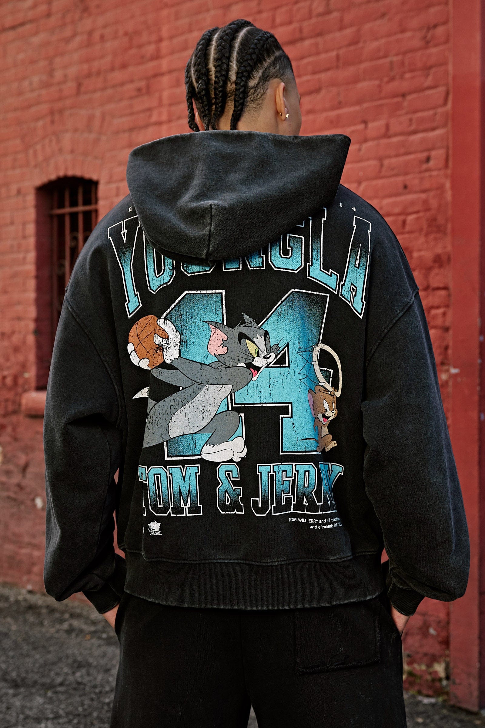5047 - Tom & Jerry Pullover - June 16th